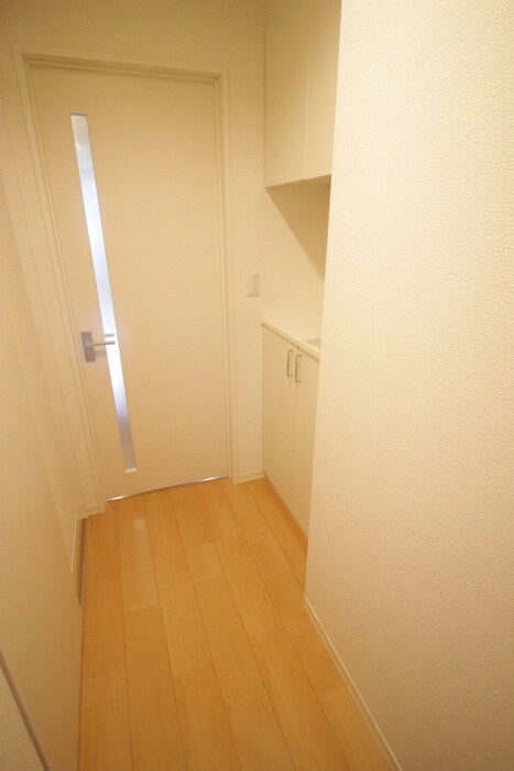 物件内観写真21　(廊下)