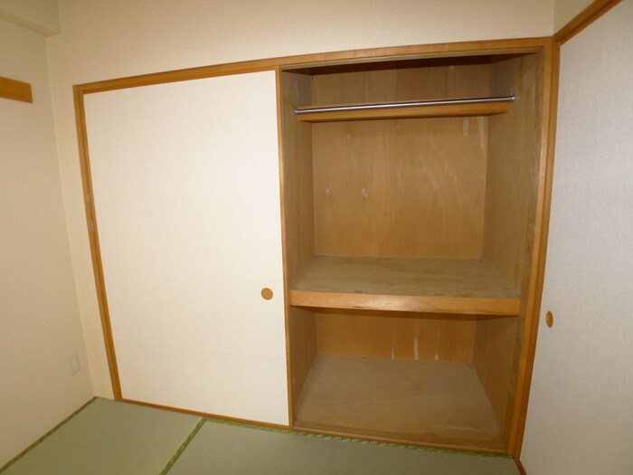 物件内観写真17　(収納)