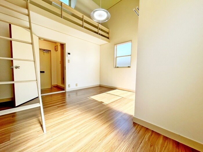 物件内観写真8　(居室)