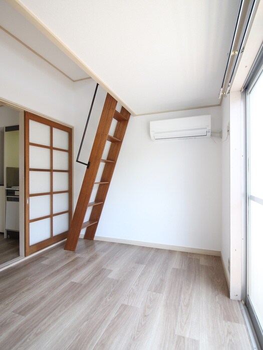 物件内観写真12　(ロフト)