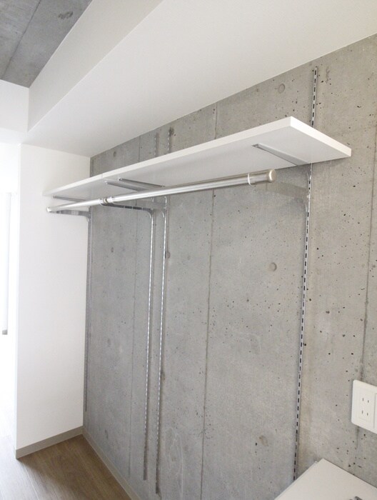 物件内観写真15　(収納)