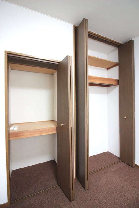 物件内観写真15　(収納)