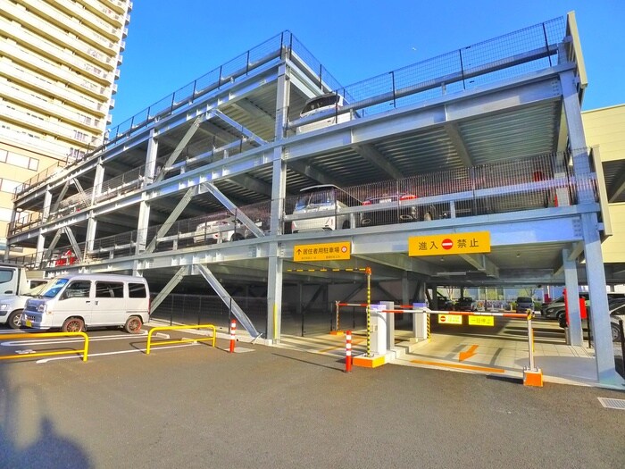 物件外観写真4　(駐車場)