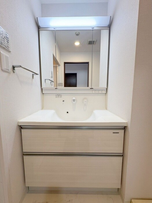 物件内観写真11　(洗面)