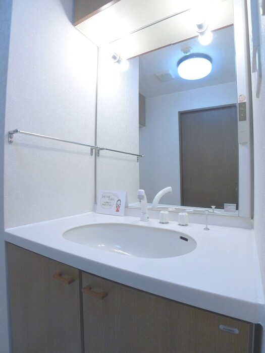 物件内観写真13　(洗面)