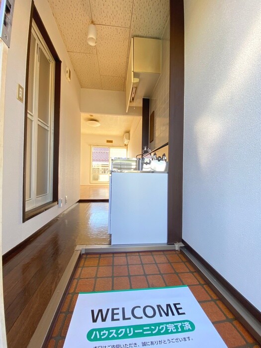 物件内観写真18　(玄関)