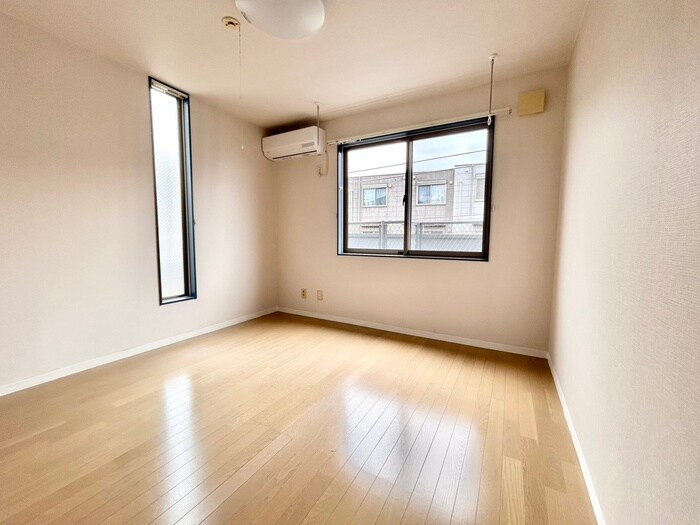 物件内観写真9　(居室)