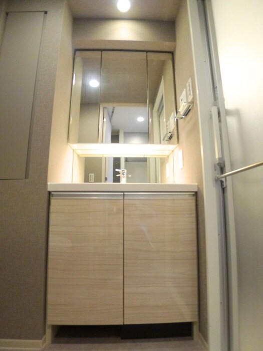 物件内観写真11　(洗面)