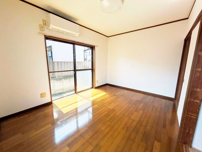 物件内観写真8　(居室)