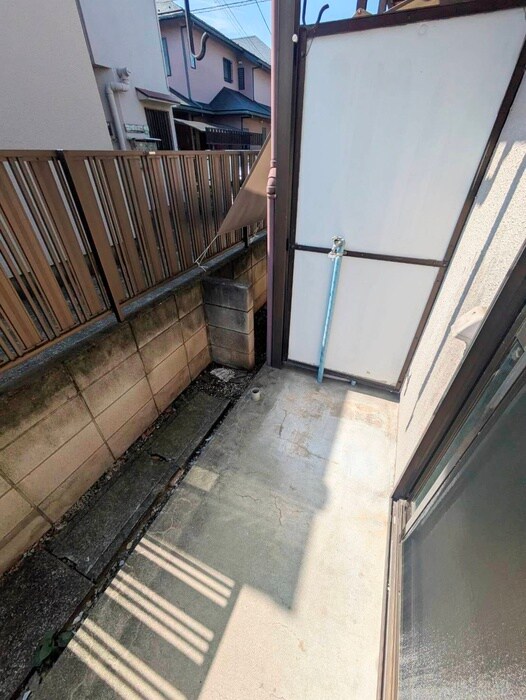 物件内観写真16　(洗濯機置場)