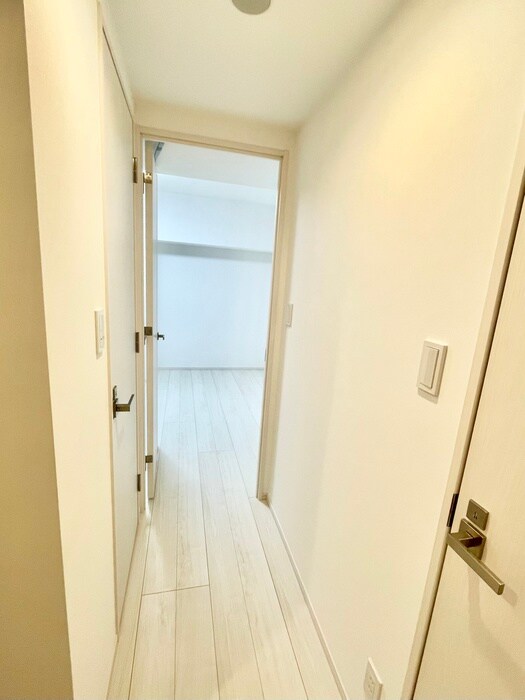 物件内観写真15　(廊下)
