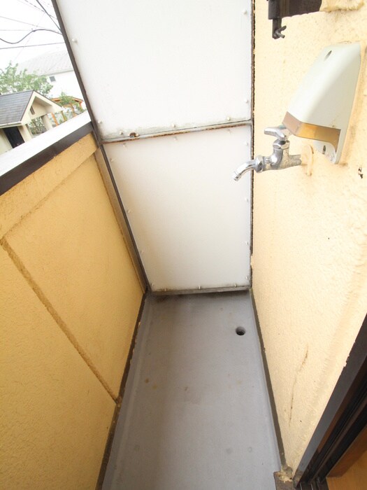 物件内観写真18　(洗濯機置場)