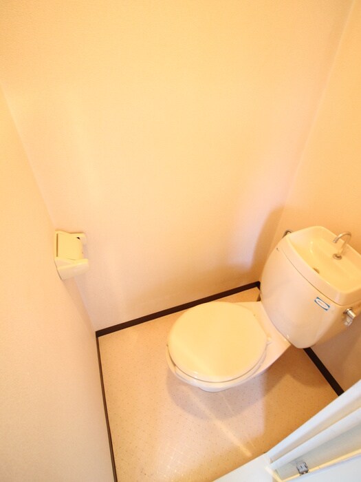 物件内観写真14　(トイレ)