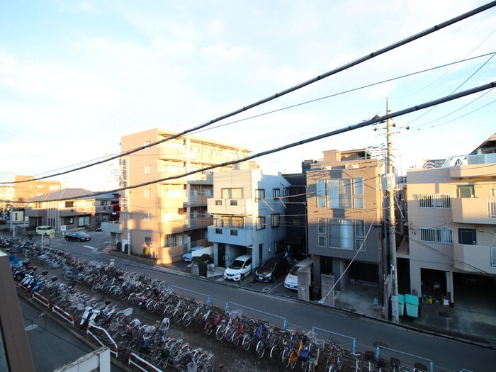 物件内観写真21　(室内からの展望)