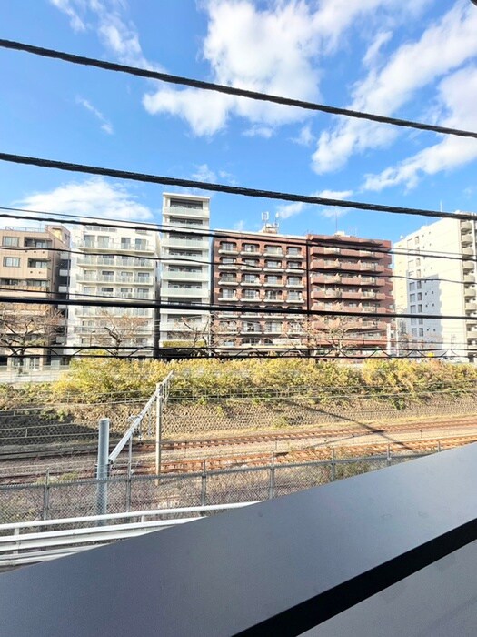 物件内観写真10　(室内からの展望)