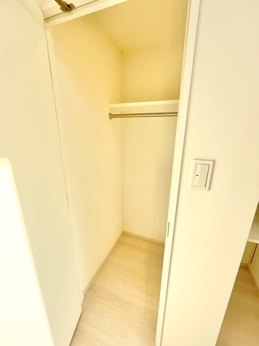 物件内観写真15　(収納)