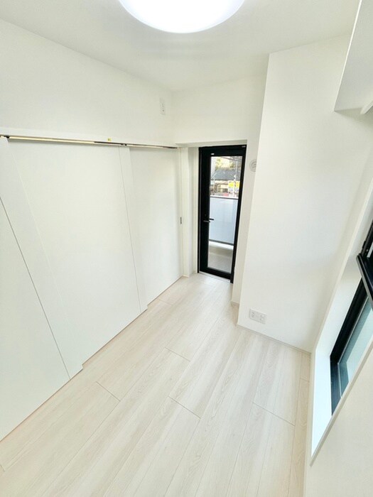 物件内観写真18　(居室)