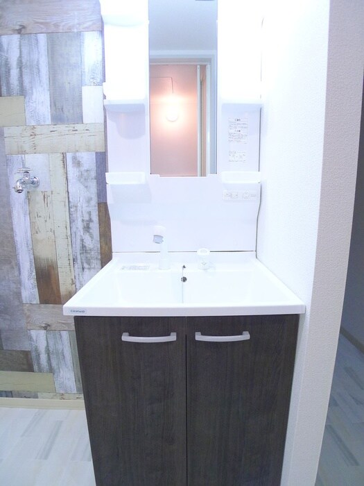 物件内観写真13　(洗面)