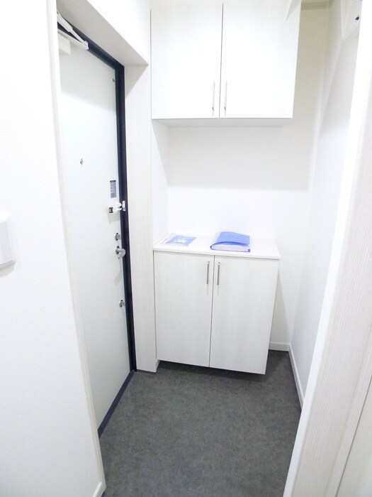 物件内観写真18　(玄関)