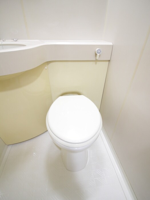 物件内観写真12　(トイレ)