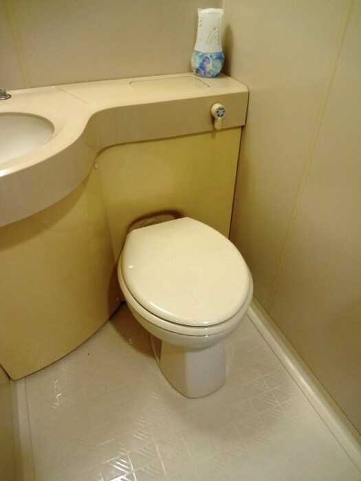 物件内観写真13　(トイレ)