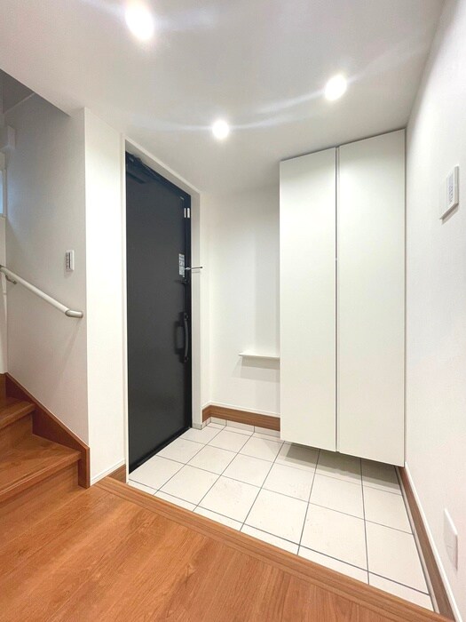 物件内観写真20　(玄関)