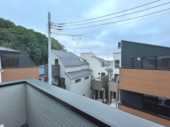 物件内観写真22　(室内からの展望)