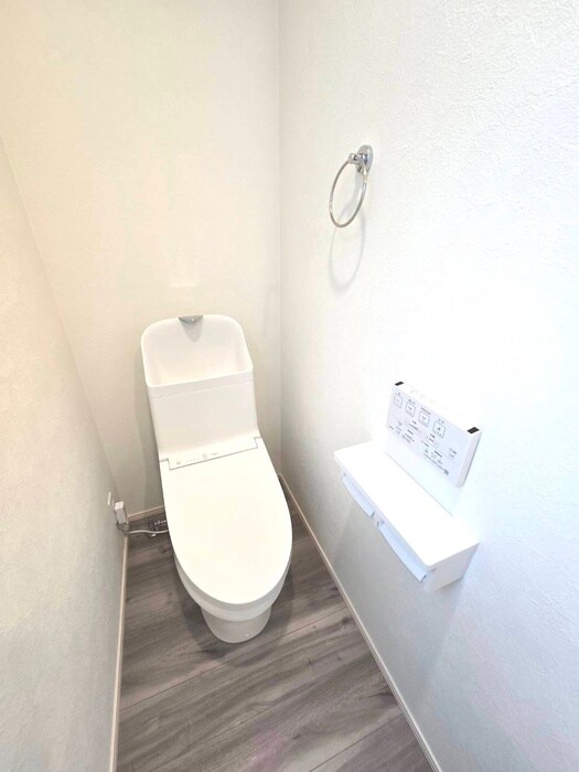 物件内観写真14　(トイレ)