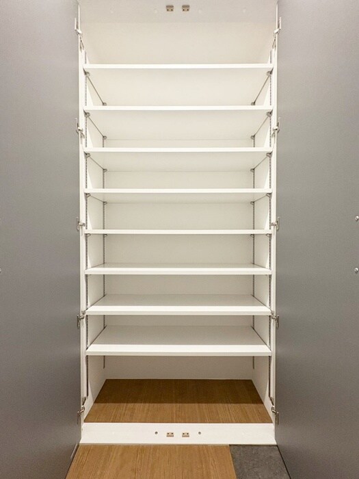 物件内観写真10　(靴箱)