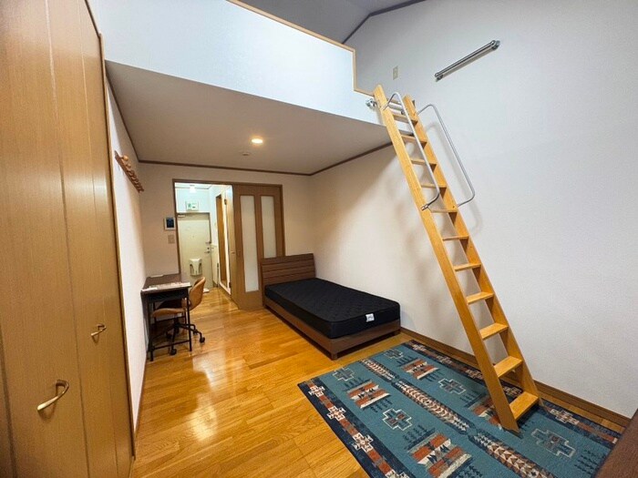 物件内観写真9　(居室)