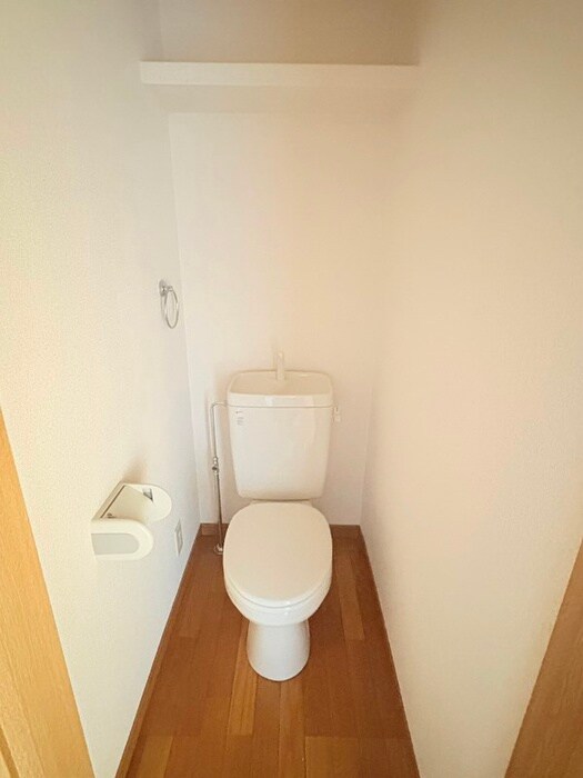 物件内観写真14　(トイレ)