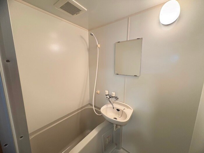 物件内観写真15　(バス／シャワールーム等)