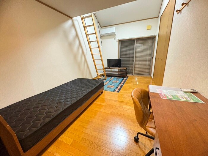 物件内観写真22　(居室)