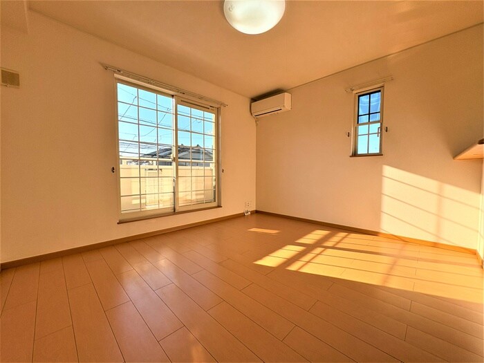 物件内観写真8　(居室)