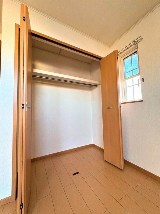物件内観写真11　(収納)