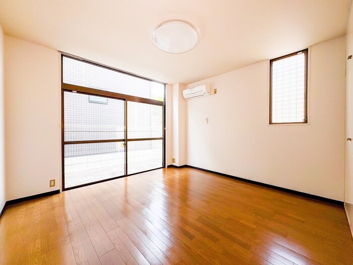 物件内観写真5　(居室)