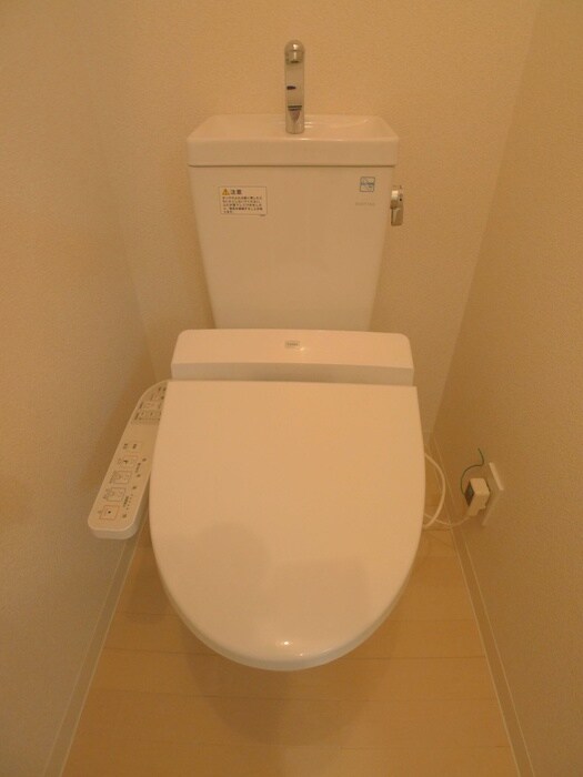 物件内観写真14　(トイレ)