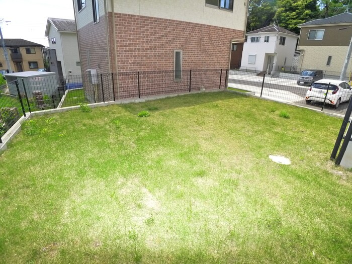 物件外観写真2　(その他)