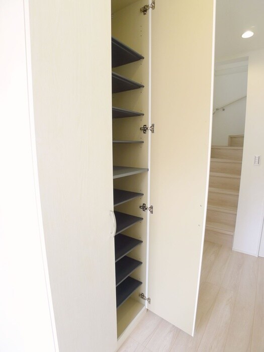 物件内観写真19　(靴箱)