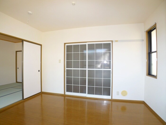 物件内観写真11　(居室)