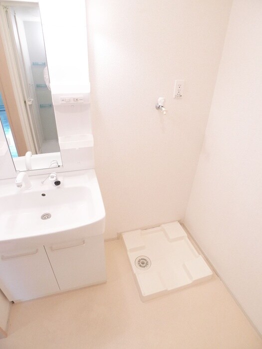 物件内観写真19　(洗濯機置場)