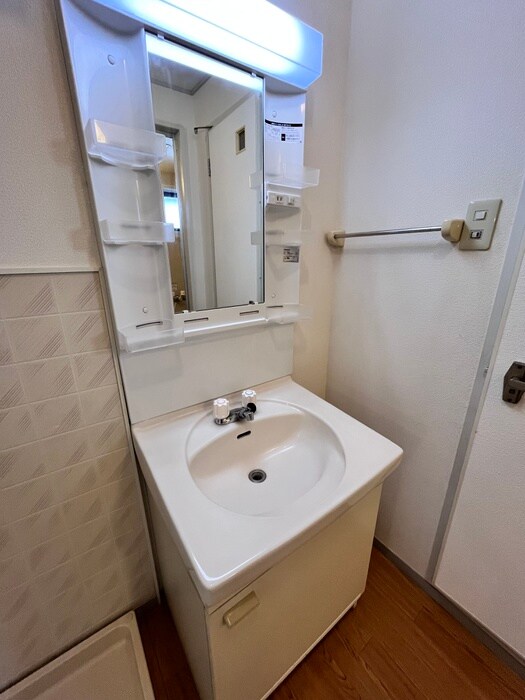 物件内観写真12　(洗面)