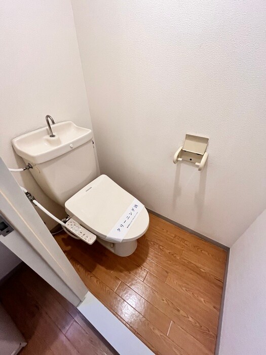 物件内観写真14　(トイレ)