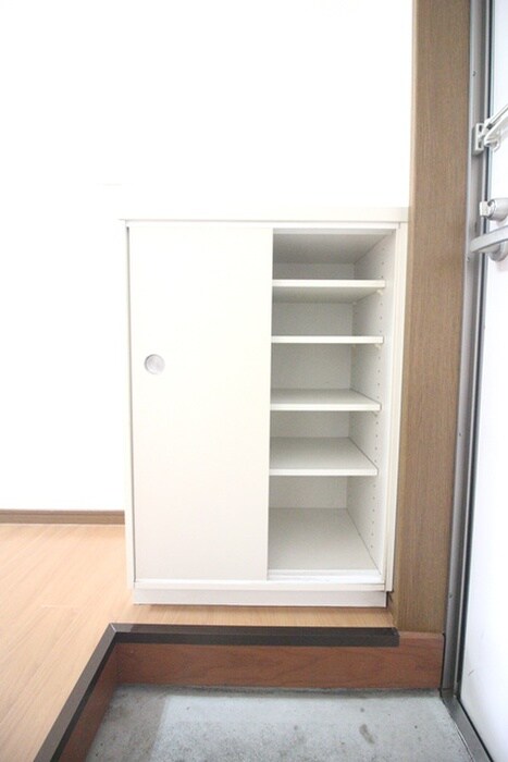 物件内観写真18　(靴箱)