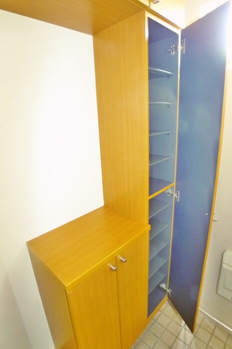 物件内観写真15　(靴箱)