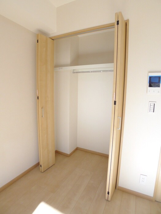 物件内観写真10　(収納)