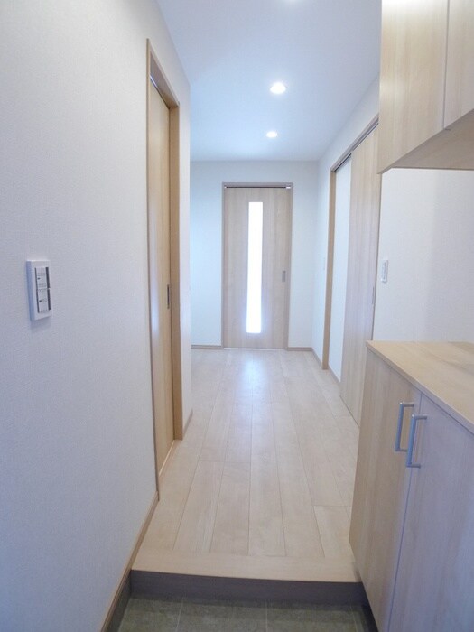 物件内観写真17　(廊下)