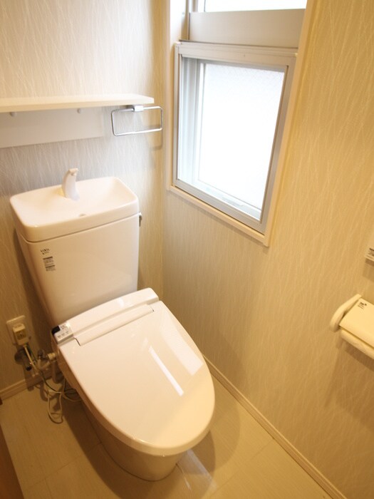 物件内観写真14　(トイレ)