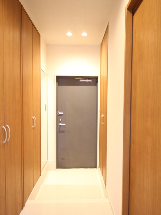 物件内観写真17　(玄関)