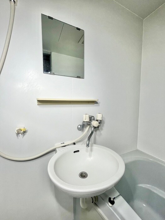 物件内観写真11　(洗面)